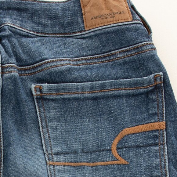Women's American Eagle (medium wash) size 2 Extra Long - Picture 1 of 5